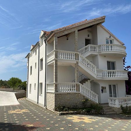Apartmani Ljubica, Murter Dış mekan fotoğraf