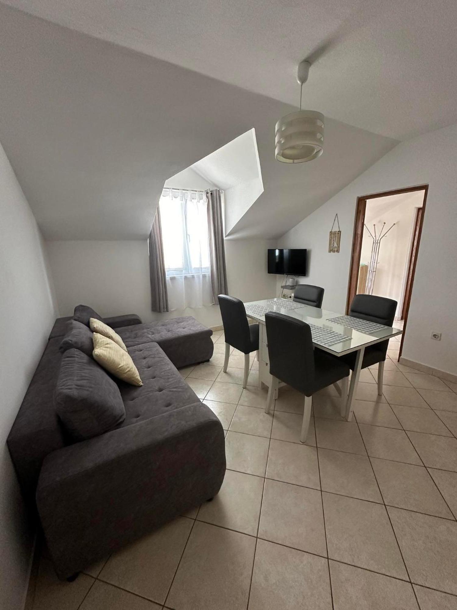 Apartmani Ljubica, Murter Dış mekan fotoğraf