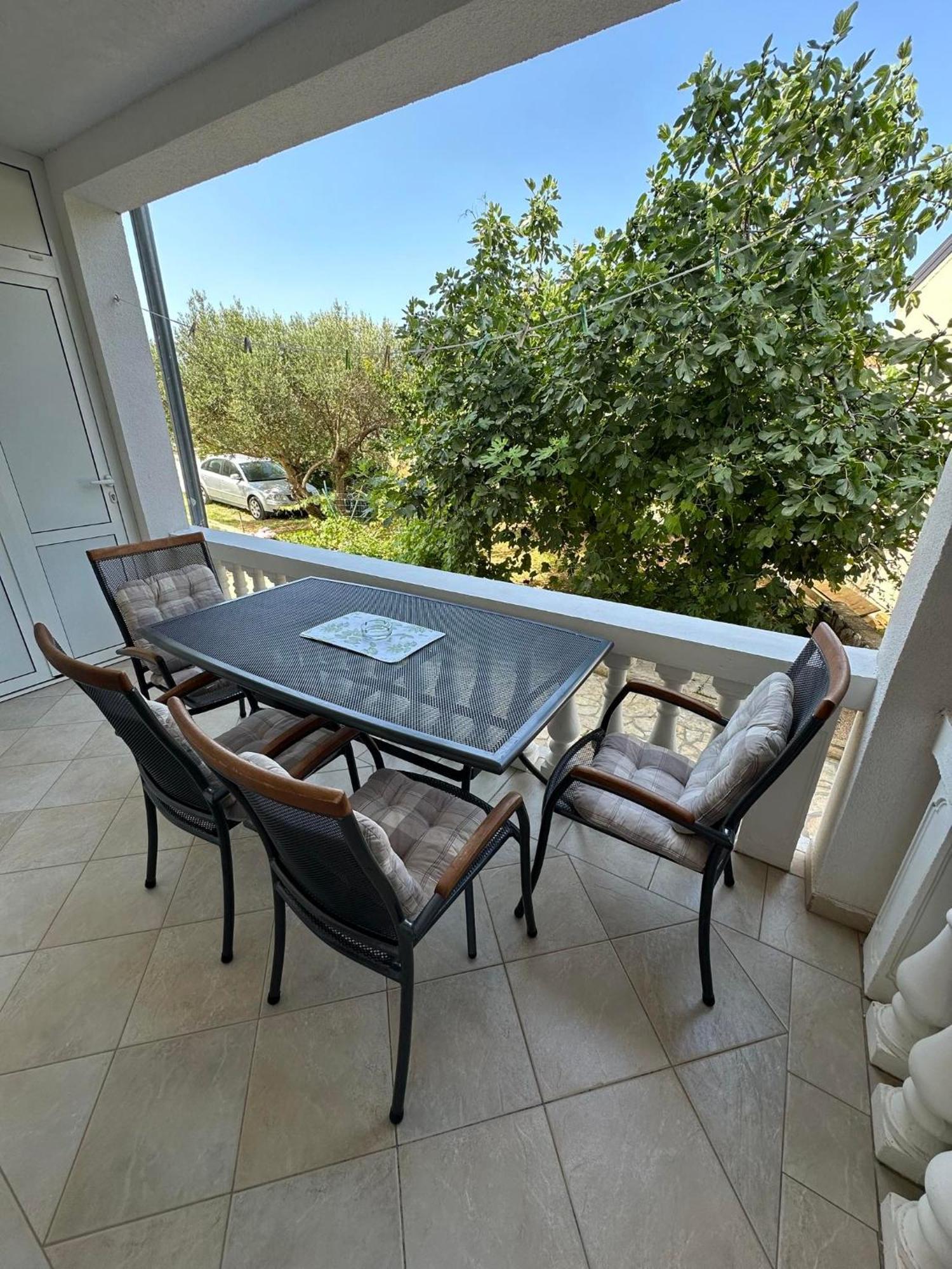 Apartmani Ljubica, Murter Dış mekan fotoğraf