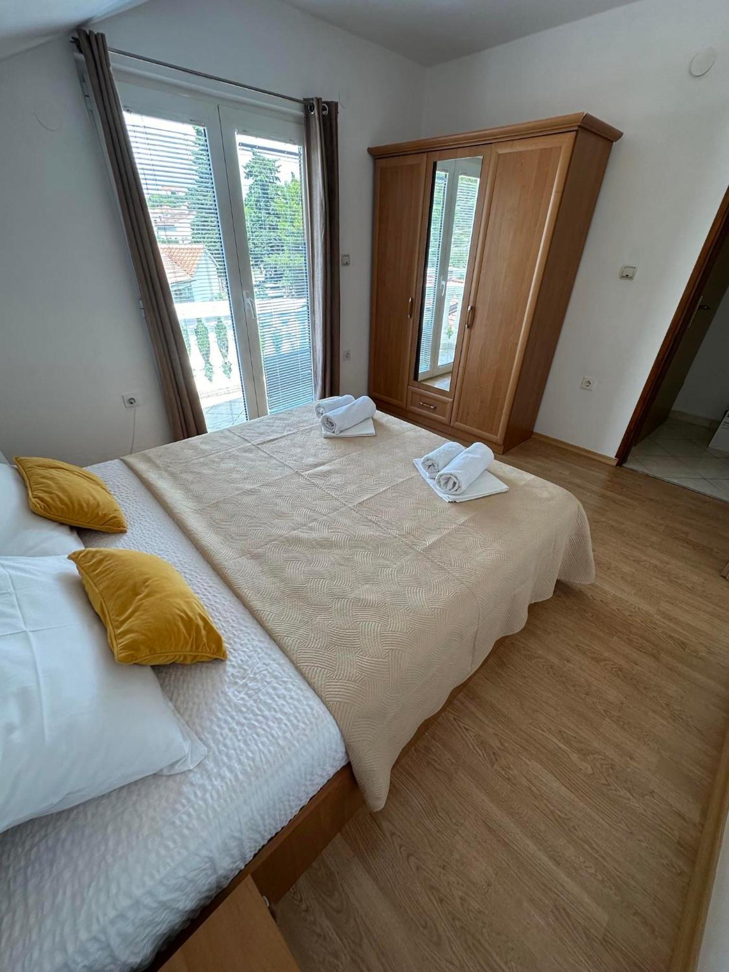 Apartmani Ljubica, Murter Dış mekan fotoğraf